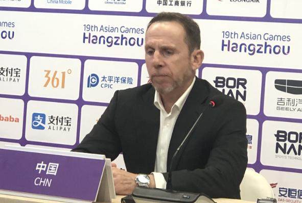 视频直播-久尔杰维奇谈韩国：发布会上尊重 场上去击败他们