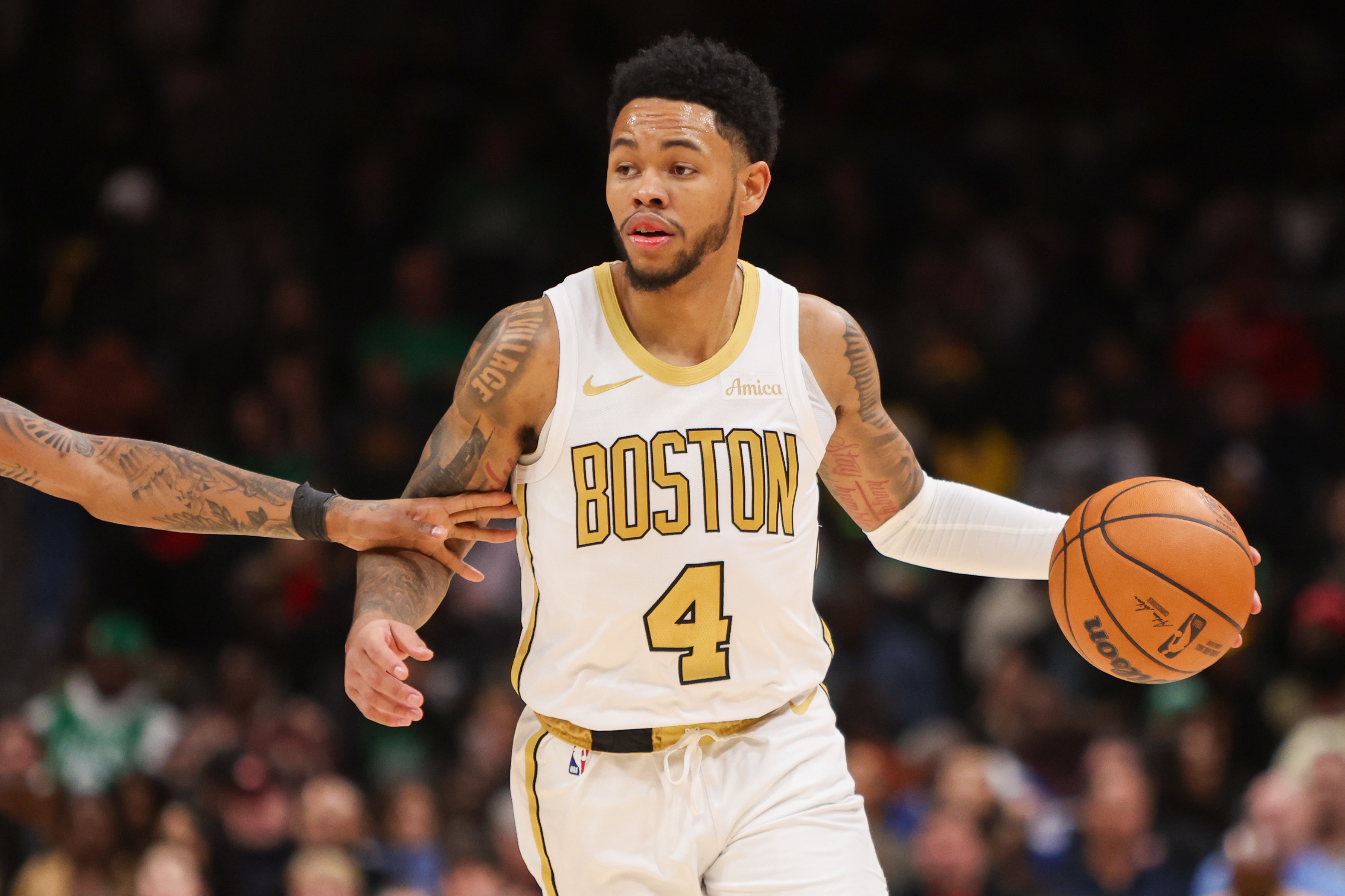 hth sports-马祖拉：A·西蒙斯上半场进攻端提供了火力 正朝着全能型方向成长