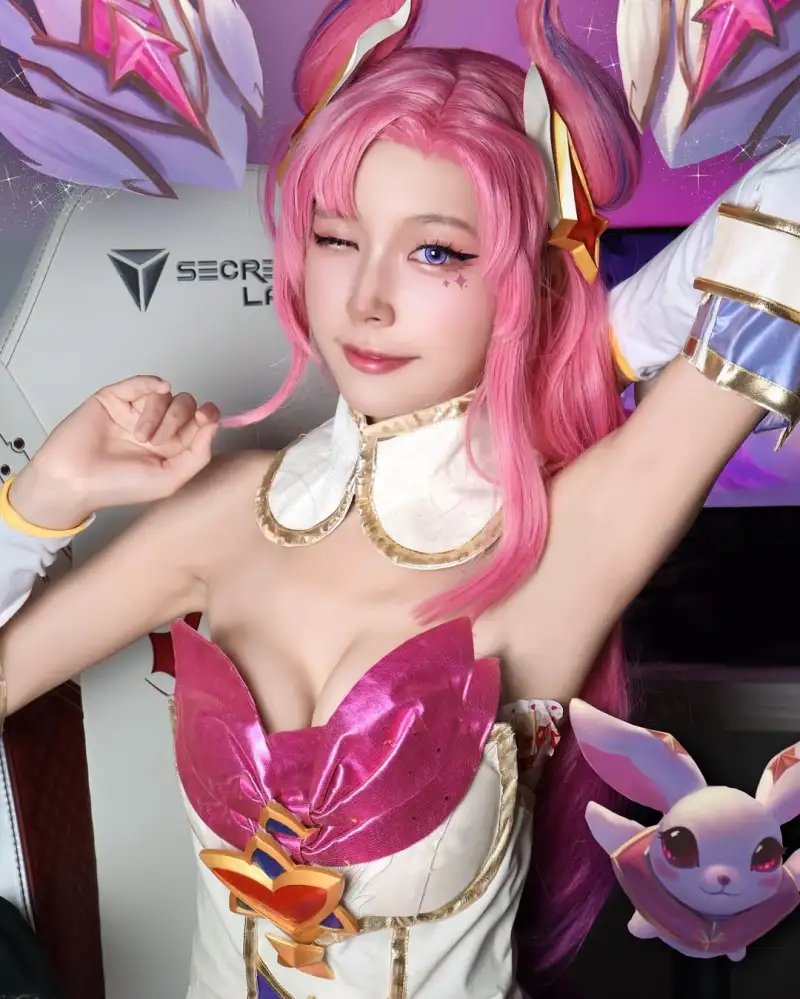 在线登录入口-卡莎cos:我观察了一下,你QWE都没进化吧