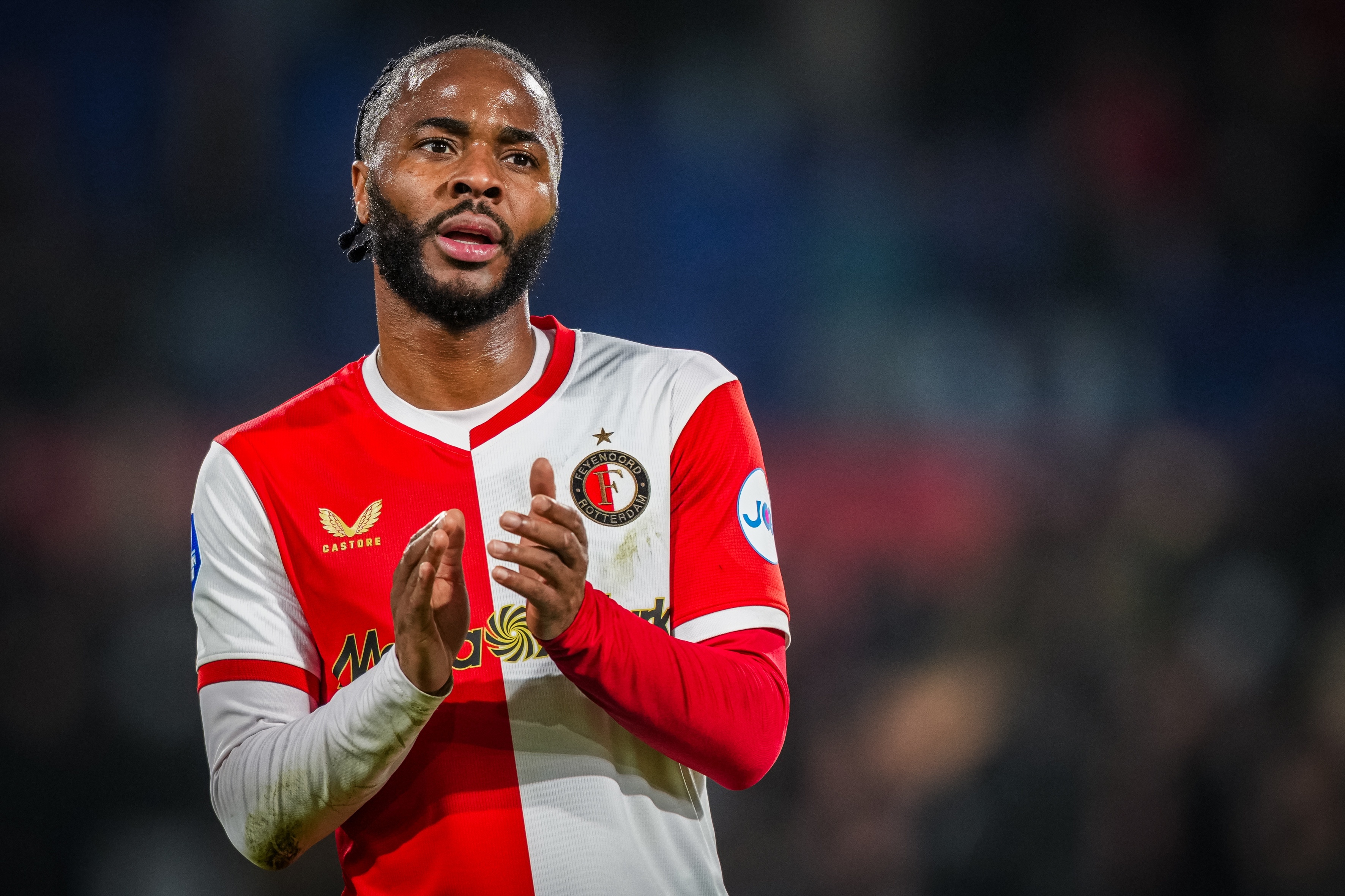 在线登录入口-前费耶诺德主帅：费耶诺德应与斯特林解约，这种状态最好直接退役